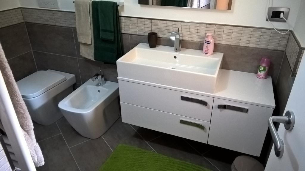 Residenza Borgo Antico Appartement Monte Isola Buitenkant foto