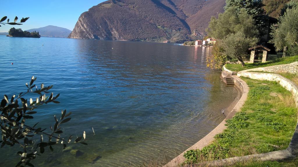 Residenza Borgo Antico Appartement Monte Isola Buitenkant foto